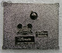 WDW - Mickey and Giraffe - Safari Snapshots Set - Cast Lanyard Series 2 - 2003-2004