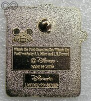 WDW - Pooh Holding a Bat - 100 Acre Wood Baseball Set - Cast Lanyard Series 2 2003 - 2004