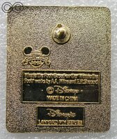 WDW - Piglet Catching a Ball - 100 Acre Wood Baseball Set - Cast Lanyard Series 2 2003 - 2004