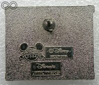 WDW - Donald with a Laughing Hyena - Safari Snapshots Set - Cast Lanyard Series 2 - 2003-2004