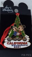 DLR - Mickey and Minnie - Christmas Tree - California Adventure -  Light Up
