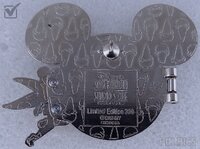 DSF - Captain Hook and Tinker Bell - Mickey Mouse Icon Vault