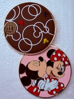 Club 33 - Mickey and Minnie - St. Valentine's Day Chocolates Boxed Set - Scented - Free-D - Swivel Hinged