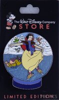WDCS - Snow White and Dopey - Winter Memories Series