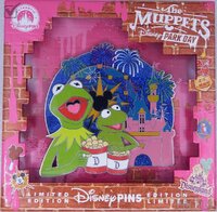 Kermit and Robin -  Muppets Park Day - Jumbo