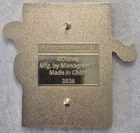 MII - Donald Playing Baseball - Holographic Chaser - Mickey and Friends Sportcards Mystery Set - PALM